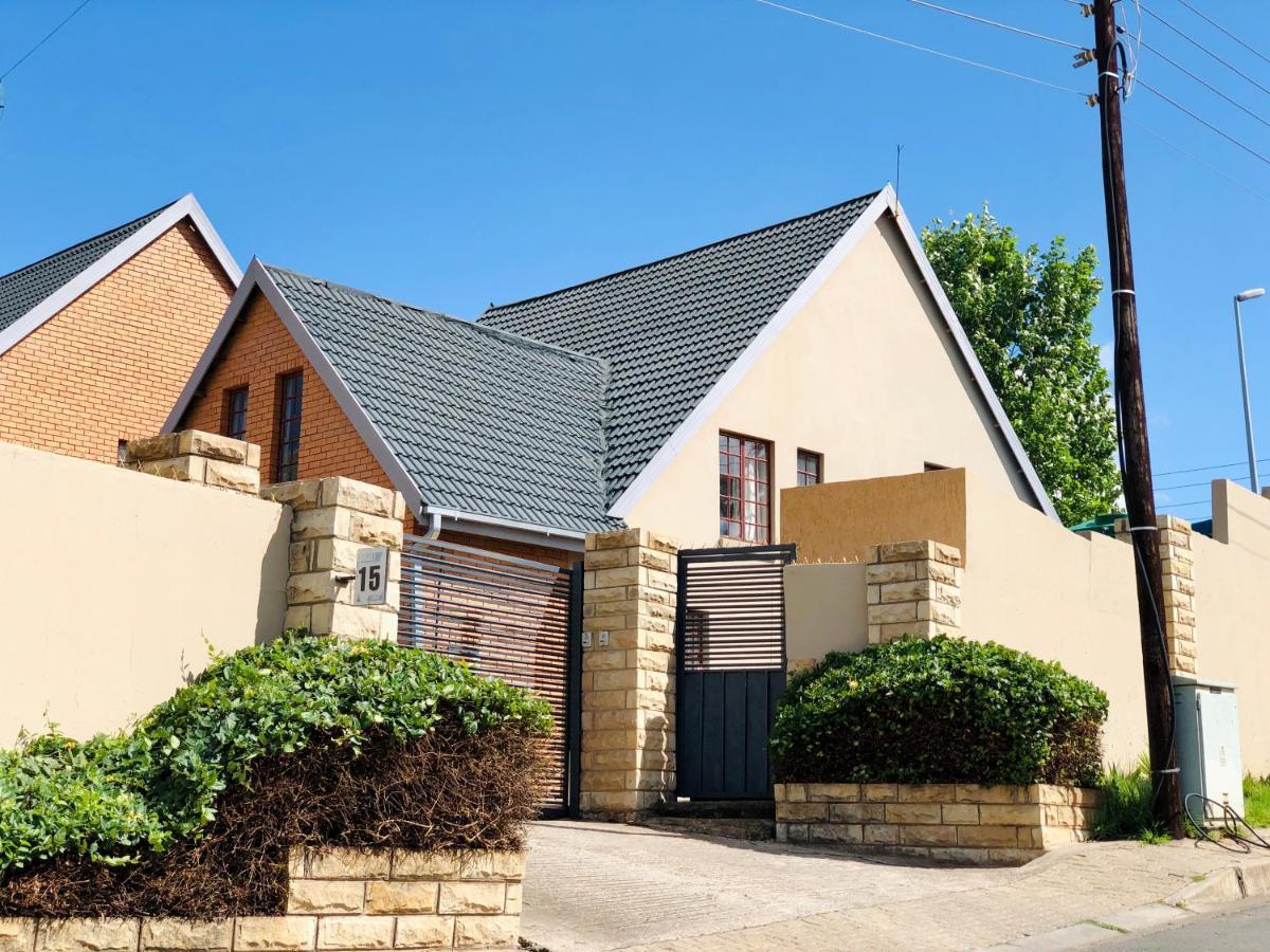 Blue Crane Guesthouse 마세루 외부 사진